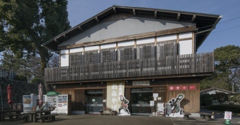 正門横売店の画像