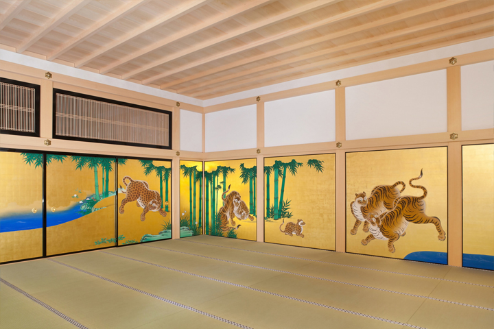 玄関二之間、車寄