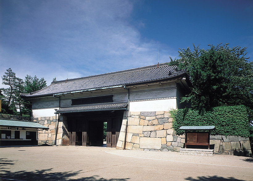 Seimon, Main Gate